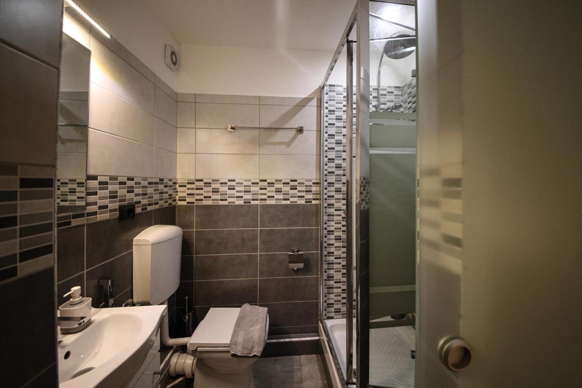Nik Rooms جنوة المظهر الخارجي الصورة