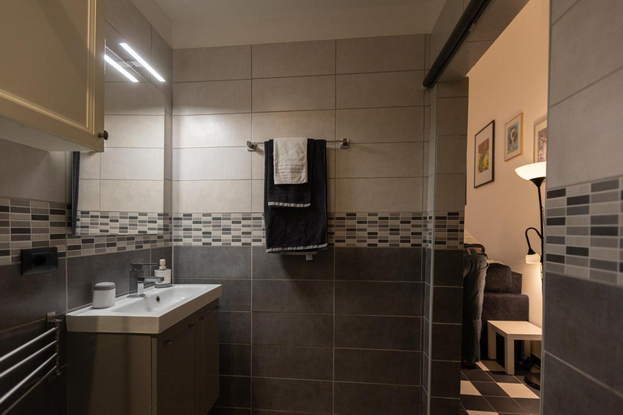 Nik Rooms جنوة المظهر الخارجي الصورة