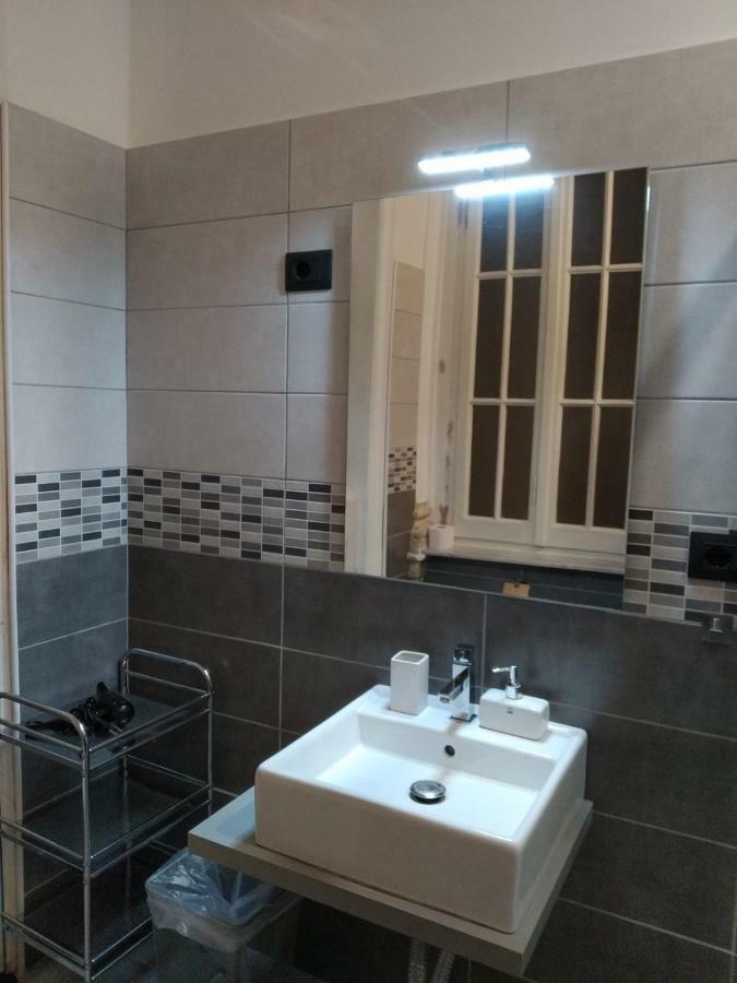 Nik Rooms جنوة المظهر الخارجي الصورة